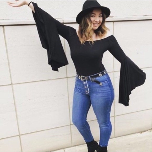 🎉HP🎉Free People What A Babe Bell Sleeve Top - Picture 4 of 5